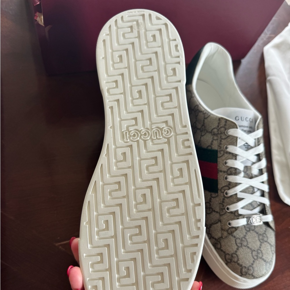Men's Gucci Ace Sneaker, Brand New in Box | Beige & Ebony GG Supreme Size 11 - Picture 4 of 8